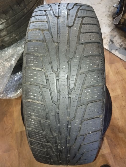 Одна зимова шина Nokian 225/60/17