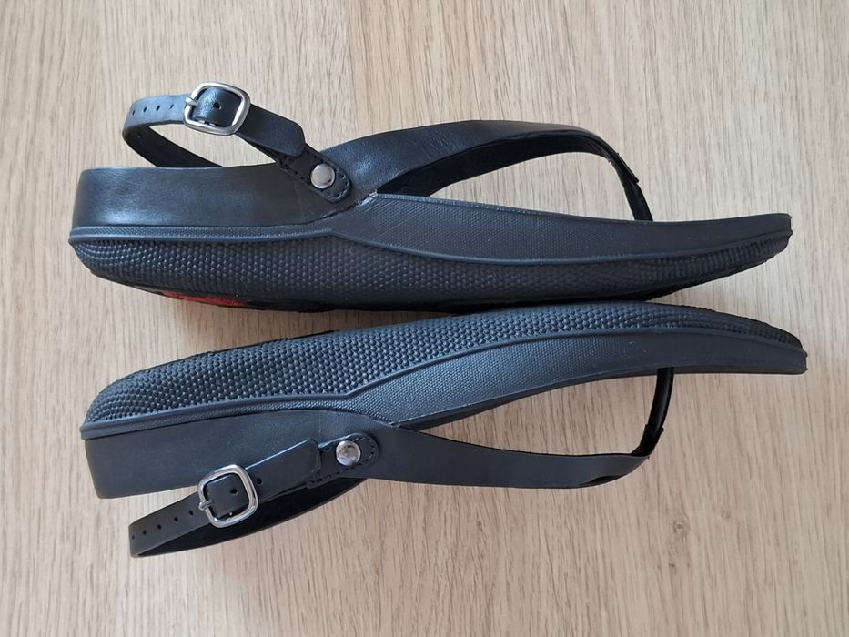 Босоножки Fitflop/24,2 см./чёрные