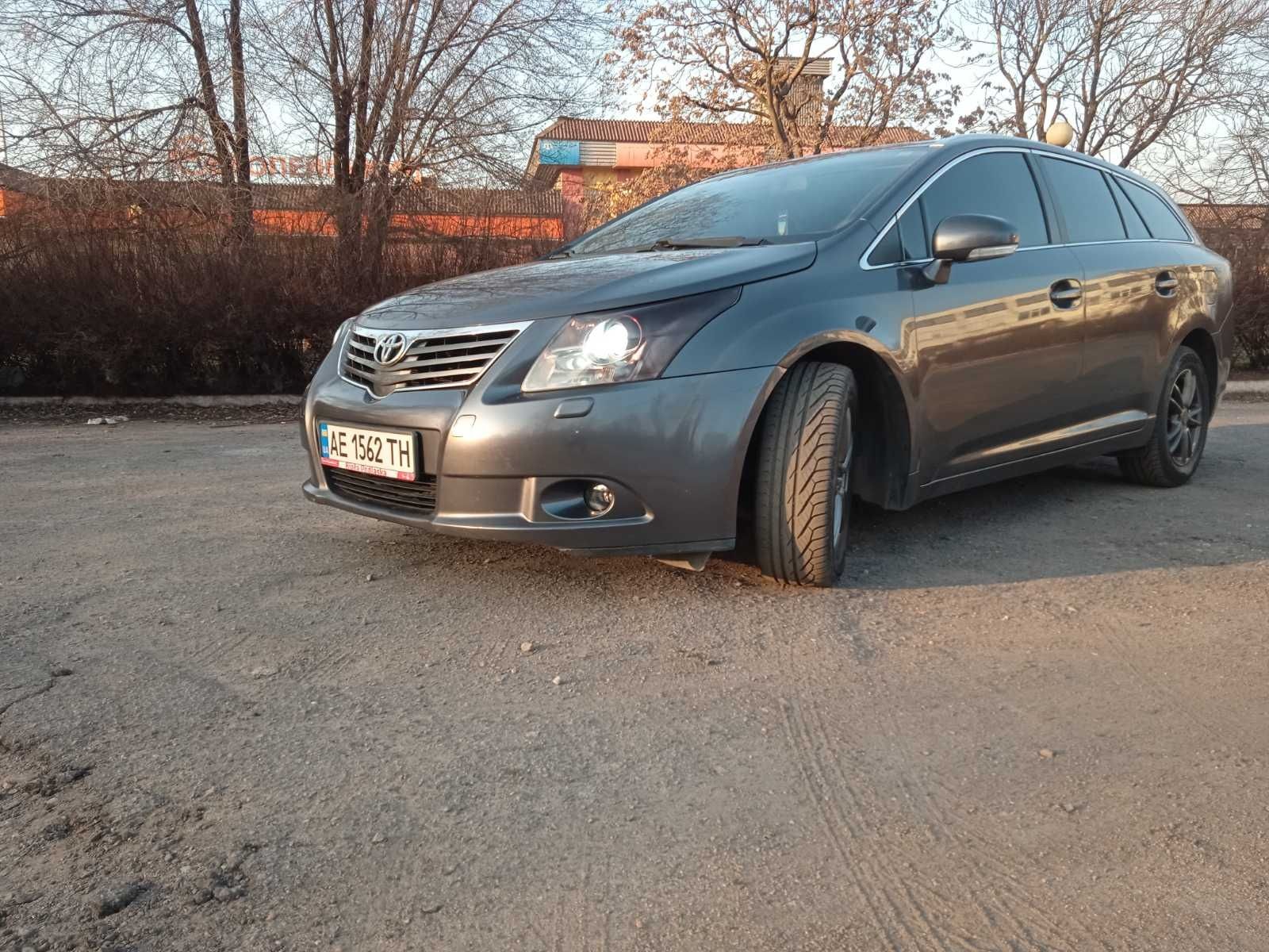 Продам Toyota Avensis