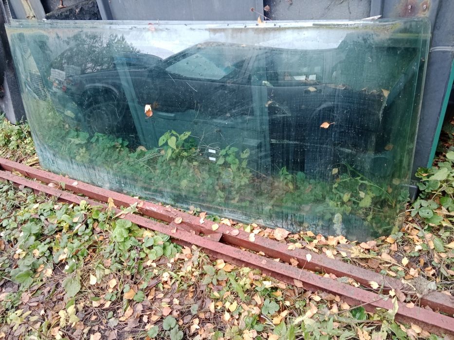 Scania szyba czołowa przednia L 114 124