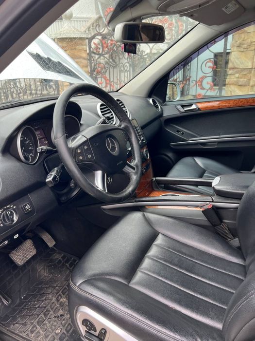 Mercedes-Benz M-Class 2008