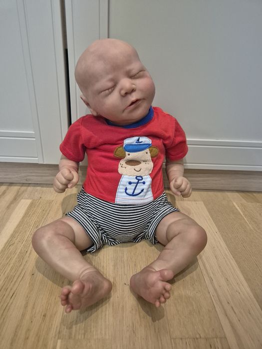 Lalka newborn reborn z kompletem ubranek