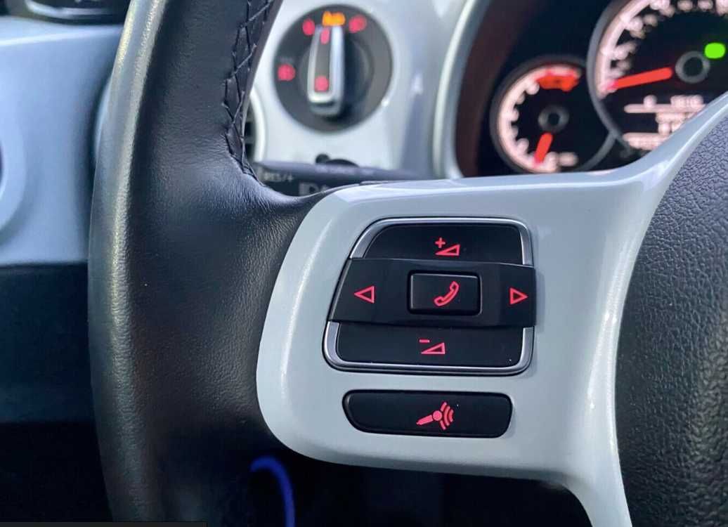 Volkswagen Beetle 2018 2.0 турбо