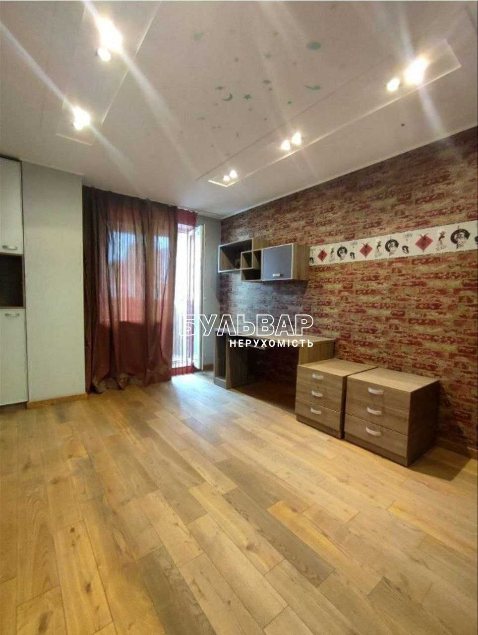 Продам 4 к кв 140 м2 Центр ЖК Сухумская 24 Новострой