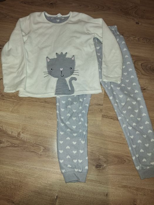 Piżamka rozmiar 122/128