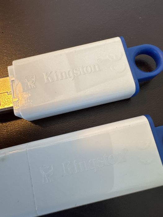 Lot of 2 USB Flash Drives: 64GB + 16GB – Used but 100% Functional64550422657154121