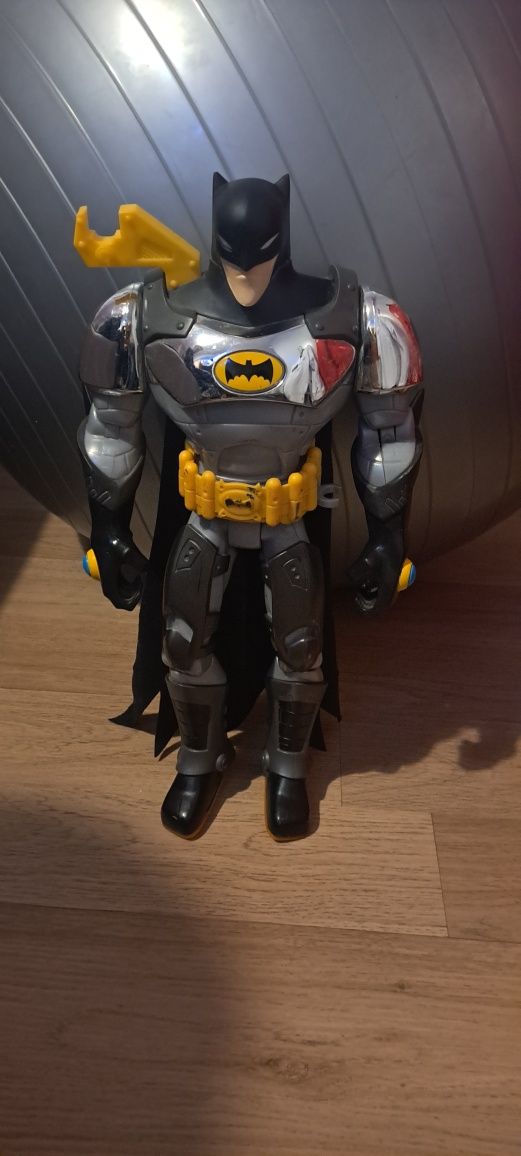 Duża figurka batman 40cm wysokości