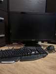Monitor, klawiatura, myszka