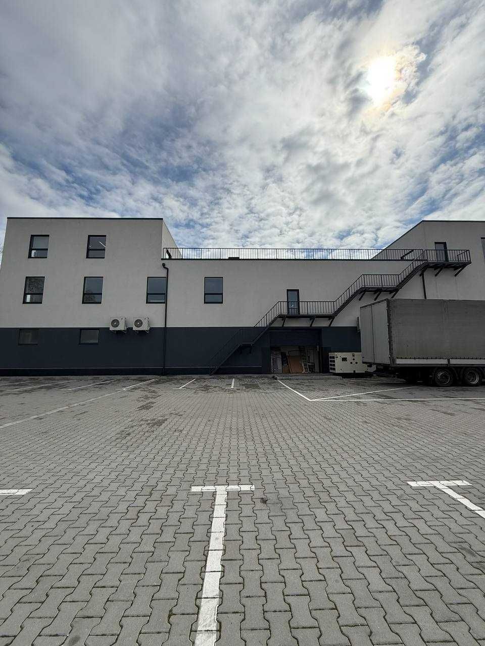 Продаж приміщення в круті локації.