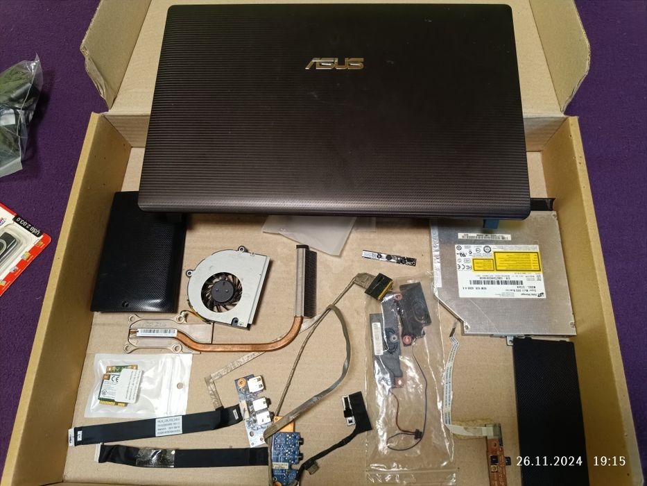 Деталі для ноутбука GIGABYTE W576V та Asus K53U корпус екран материнка