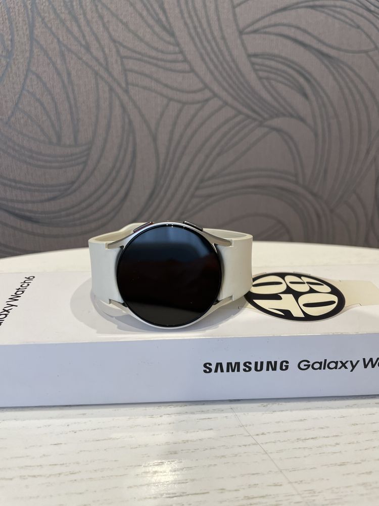 Galaxy Watch 6 годинник