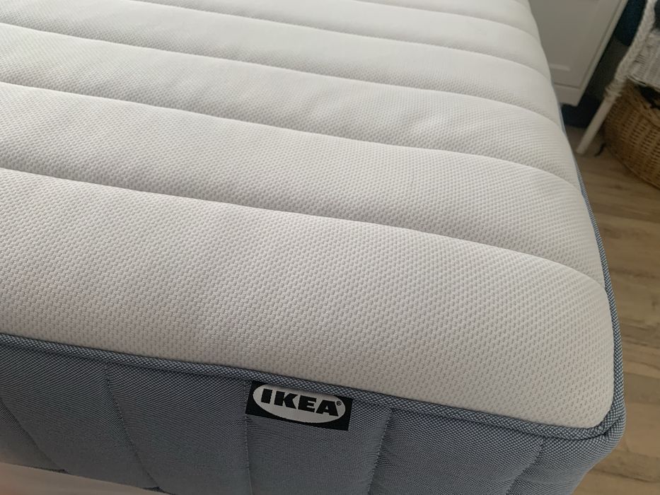 Sprzedam . Materac 140x200x24