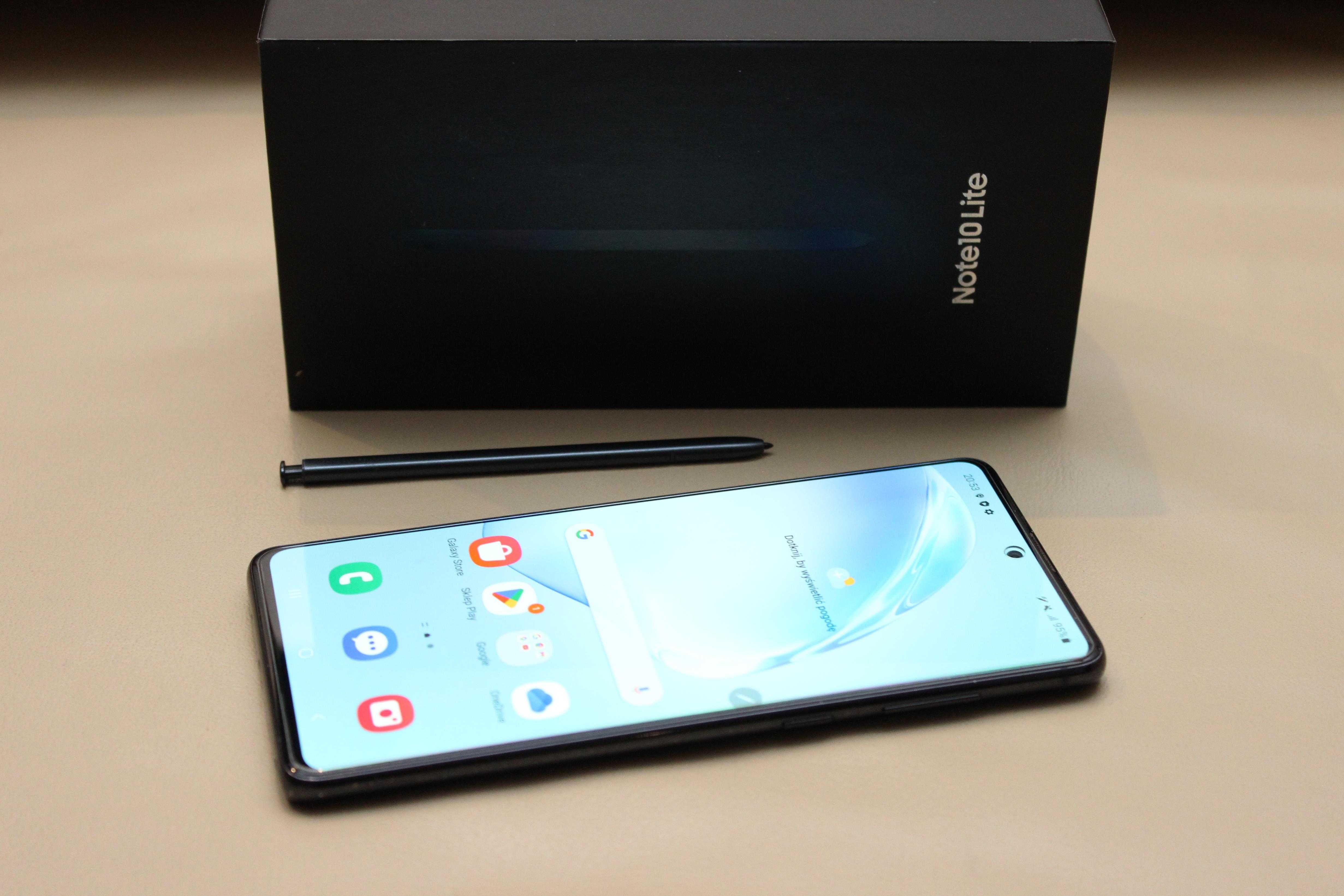 Telefon Samsung Note 10 Lite 6 / 128 GB