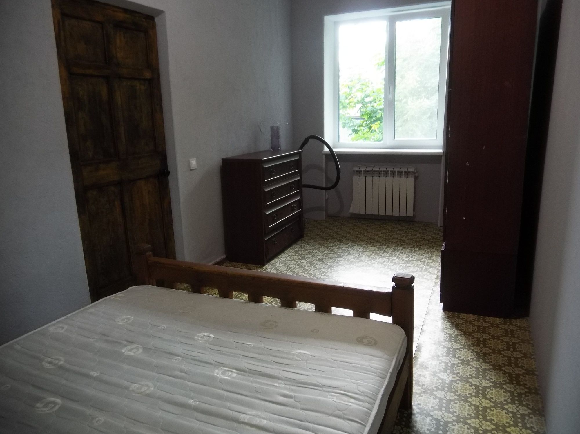 Сдам 3 комн квартиру с Ао вблизи ДК горького