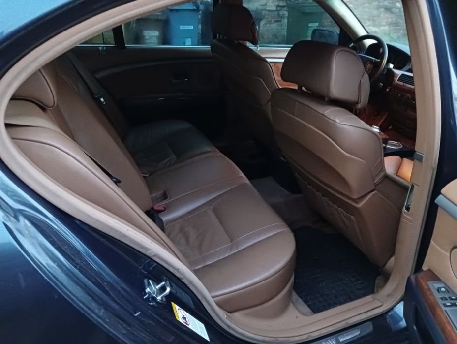 BMW 740D V8 2002 Automat alu 19 komforty Xenon roletki