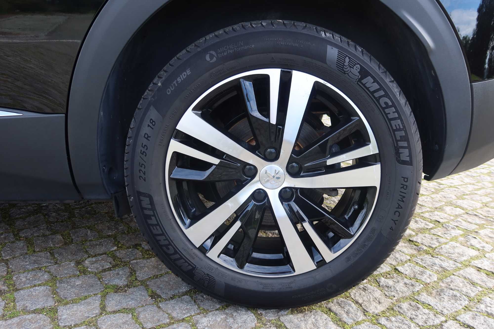 Peugeot 3008 1.2 PureTech GT Line **IVA DEDUTÍVEL**
