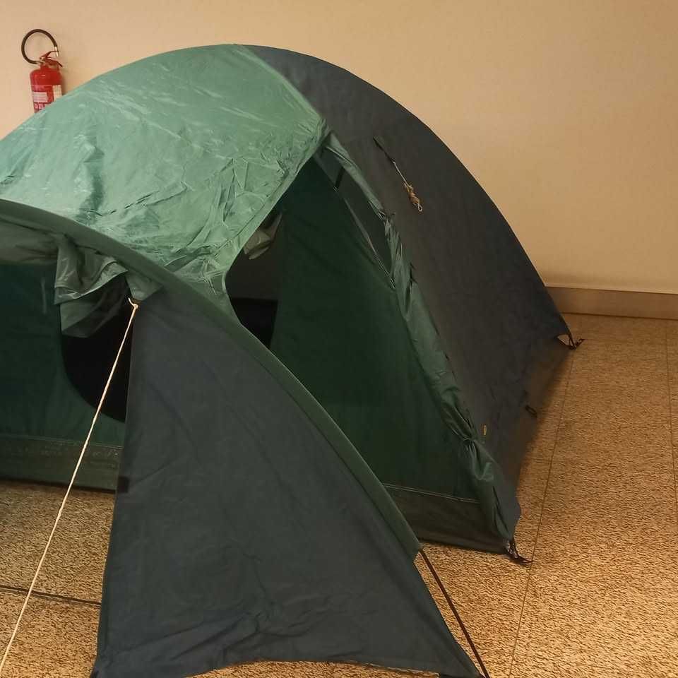 Tenda Campismo c/ Avançado- 3/4 Pessoas