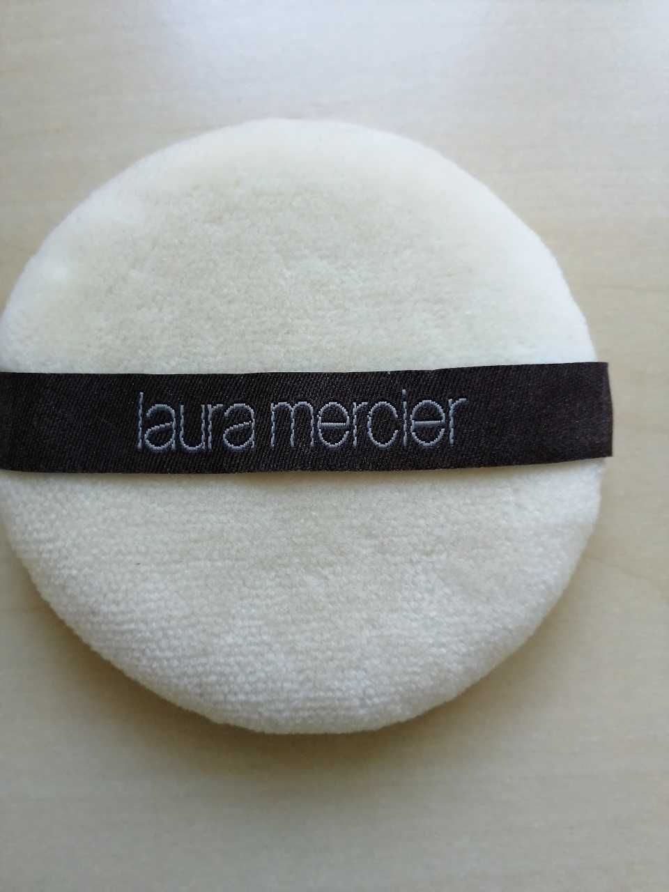 Puszek aplikator do pudru sypkiego Laura Mercier