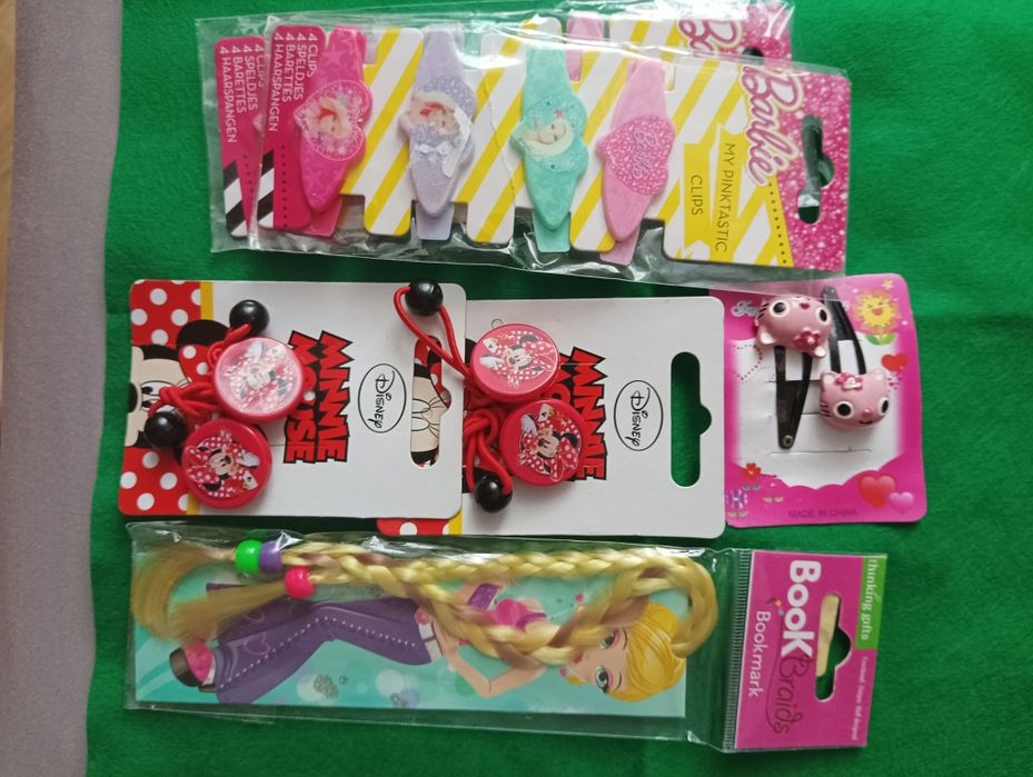 Spinki i gumki do włosów dla dziewczynki