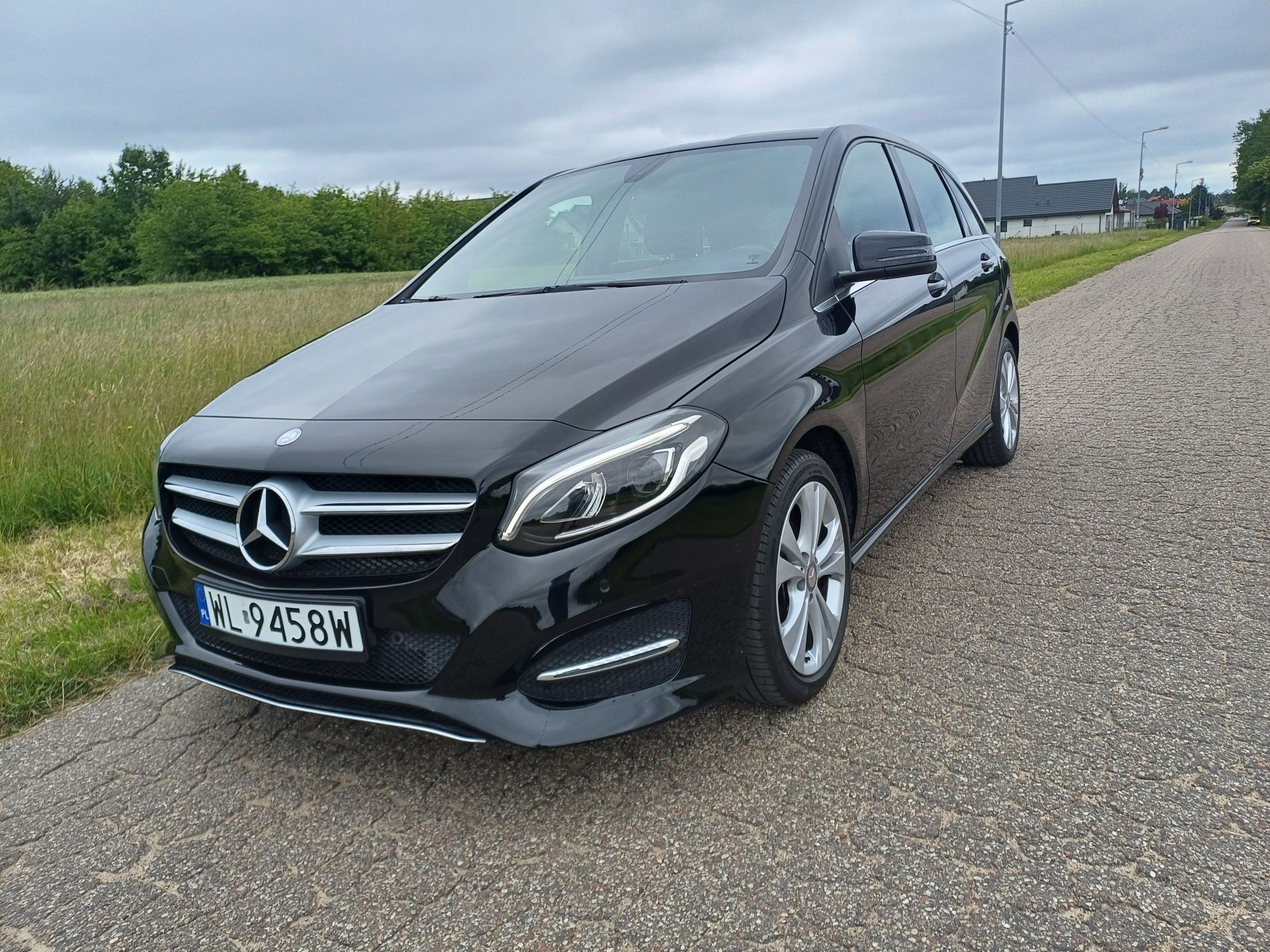 Mercedes B W180 Navi Skóra wersja  Urban Automat Zrejestrowany