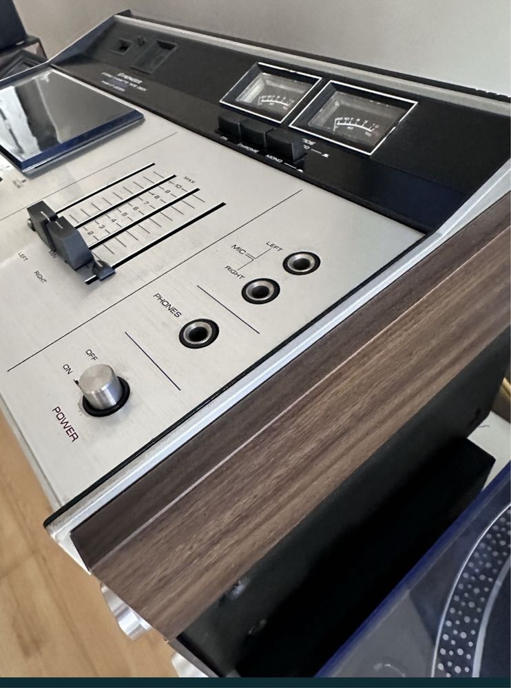Magnetofon pioner
