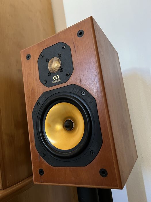 Colunas Monitor Audio