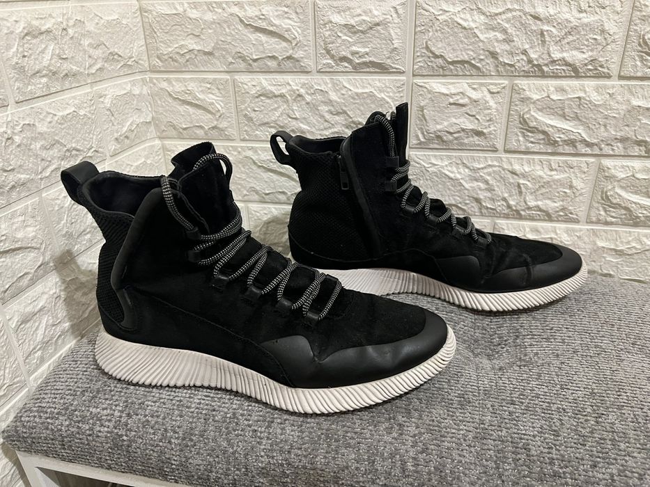 Класичні кросівки Zara man ecco