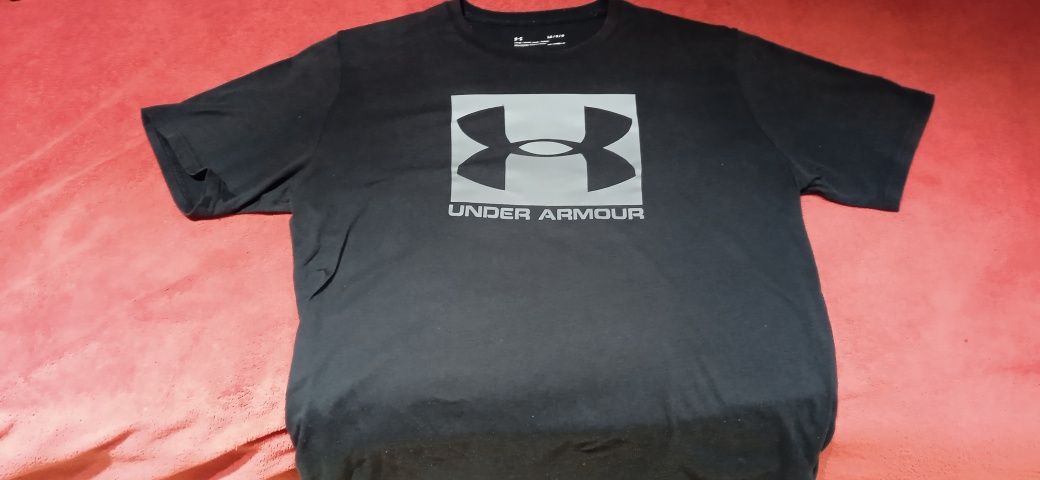 Футболка under armour