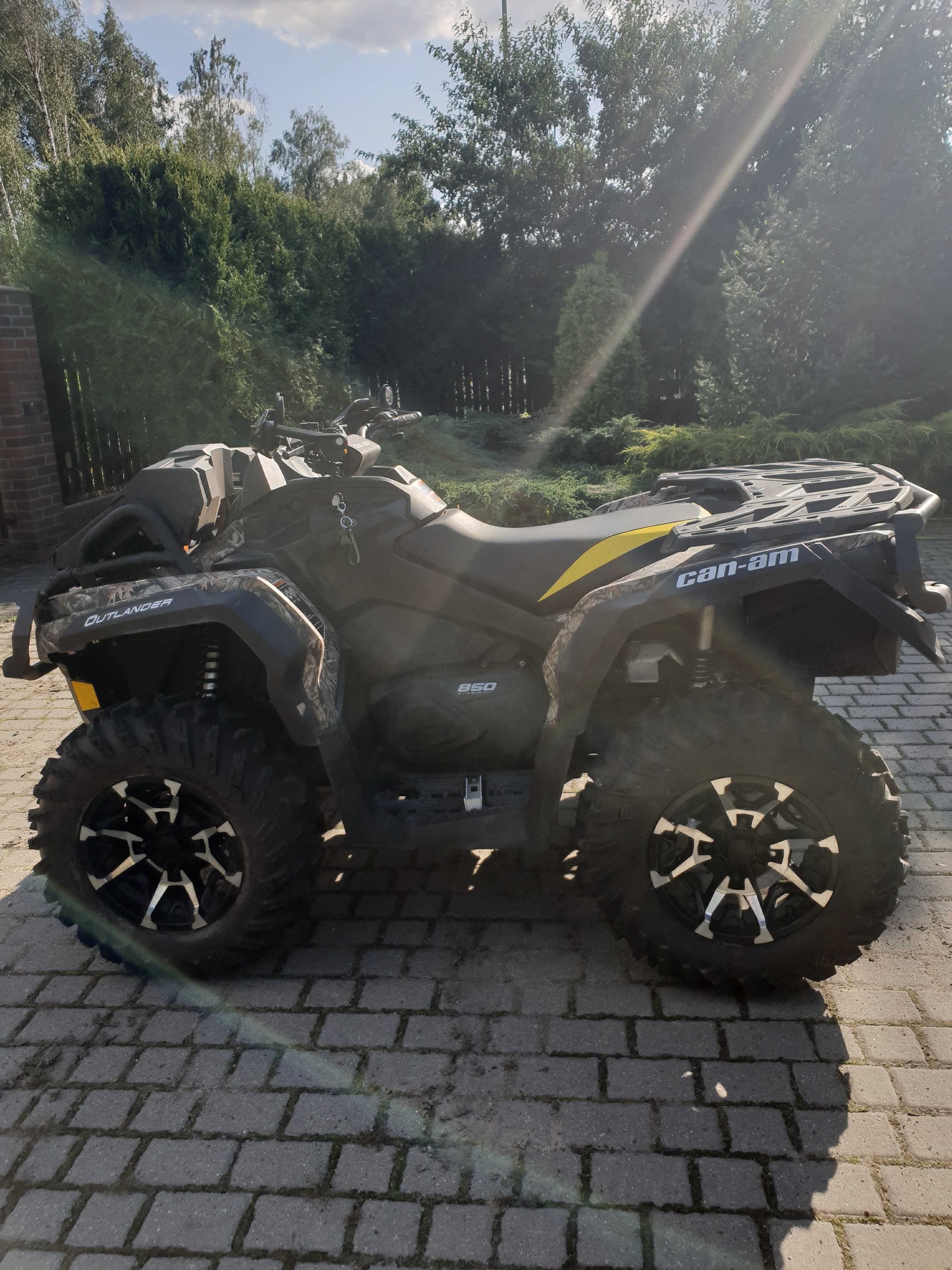 sprzedam qada Can Am Outlander 854cm3, rok 2019