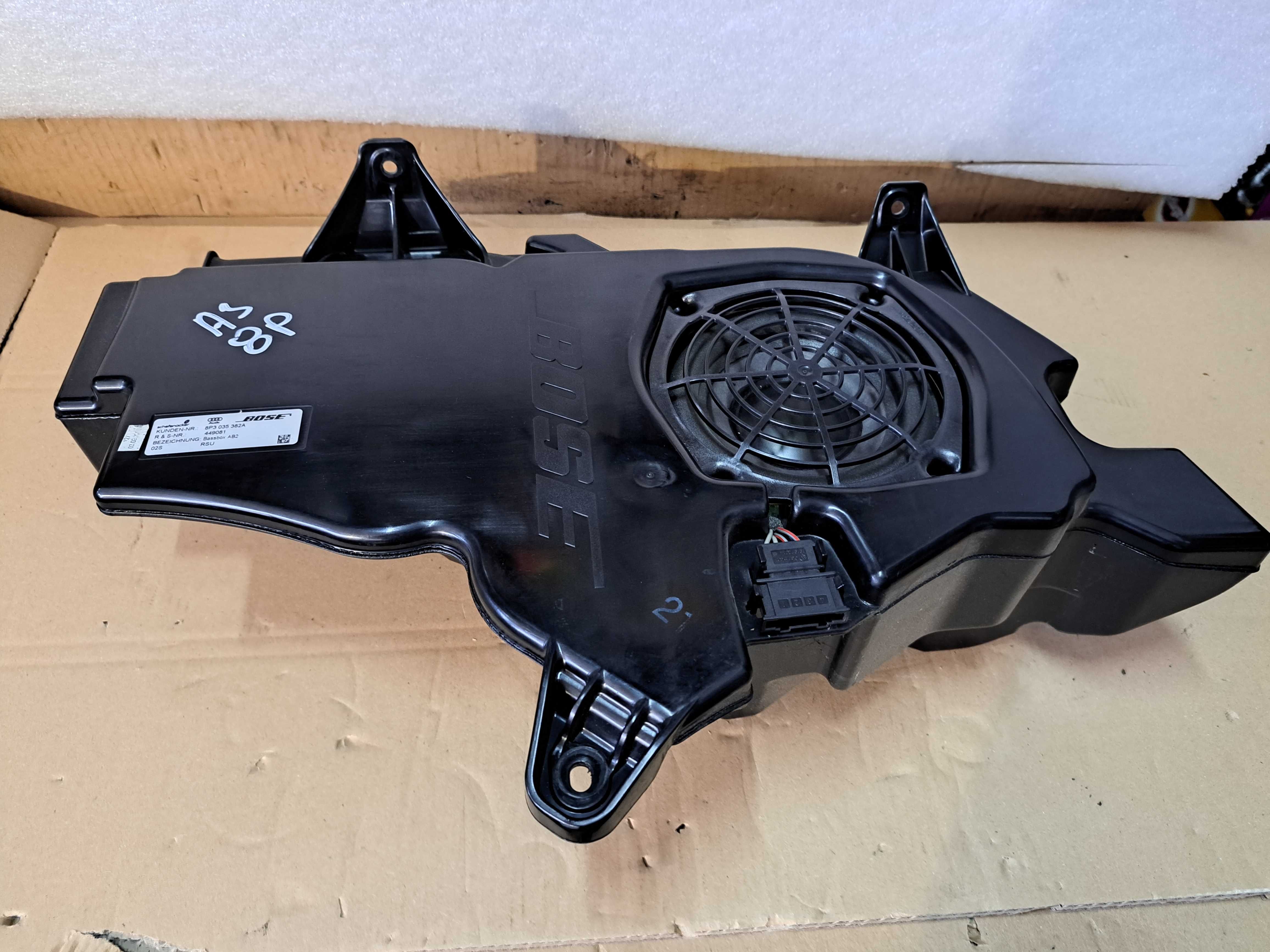 Subwoofer tuba BOSE Audi A3 8P 3D