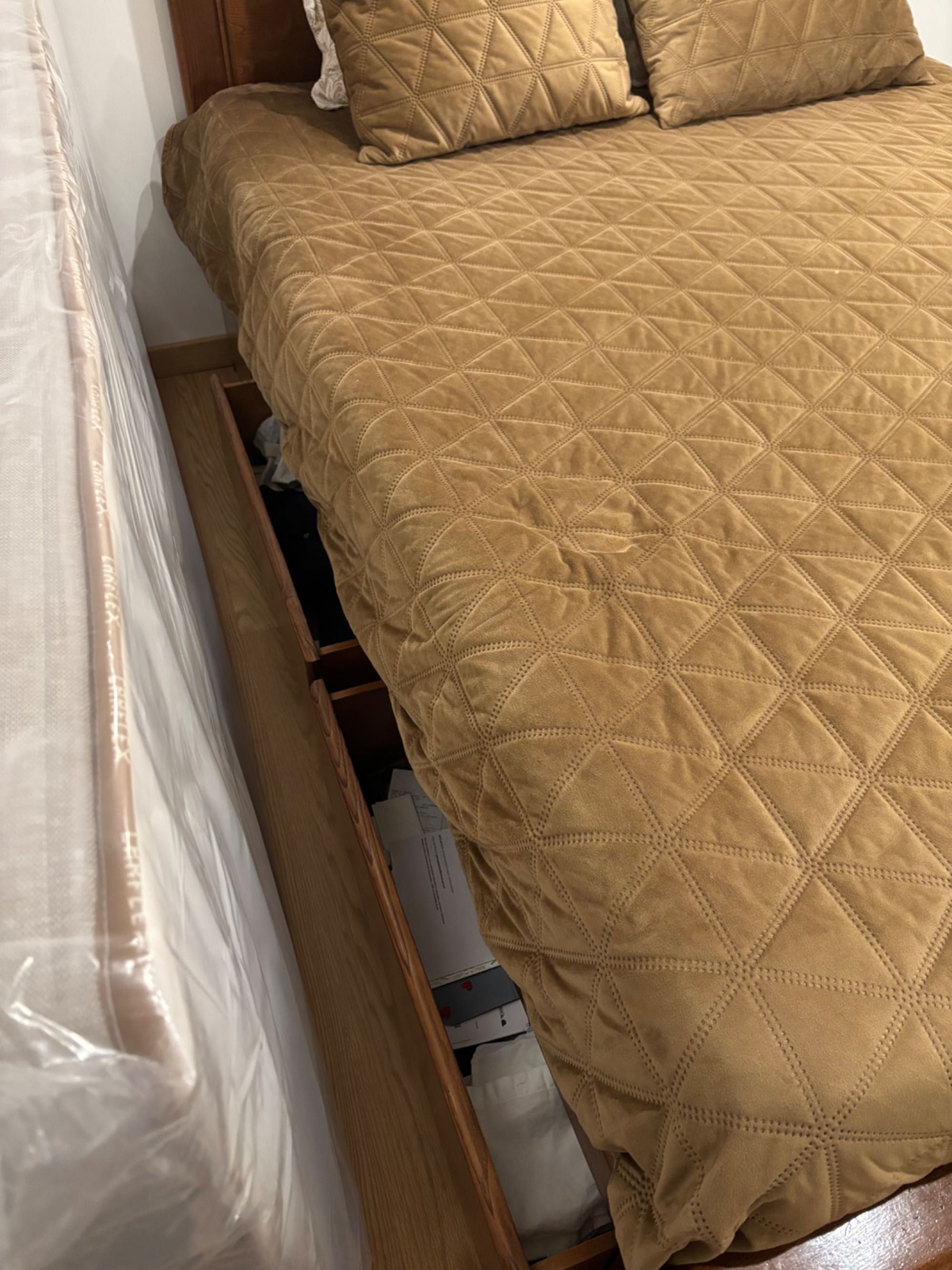 Cama de casal com colchão
