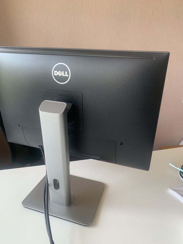 Монитор Dell UltraSharp U2415