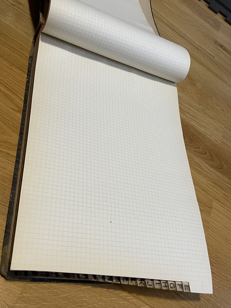 Stary duży notatnik alfabetyczny skorowidz notes A4 Kolekcjonerski
