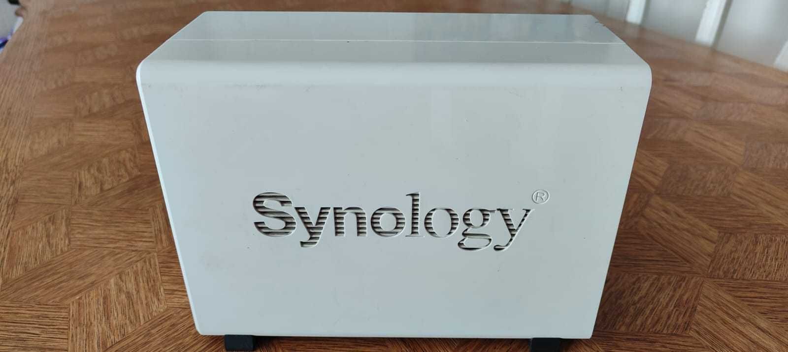 NAS Synology DiskStation DS213j + 2x 3TB