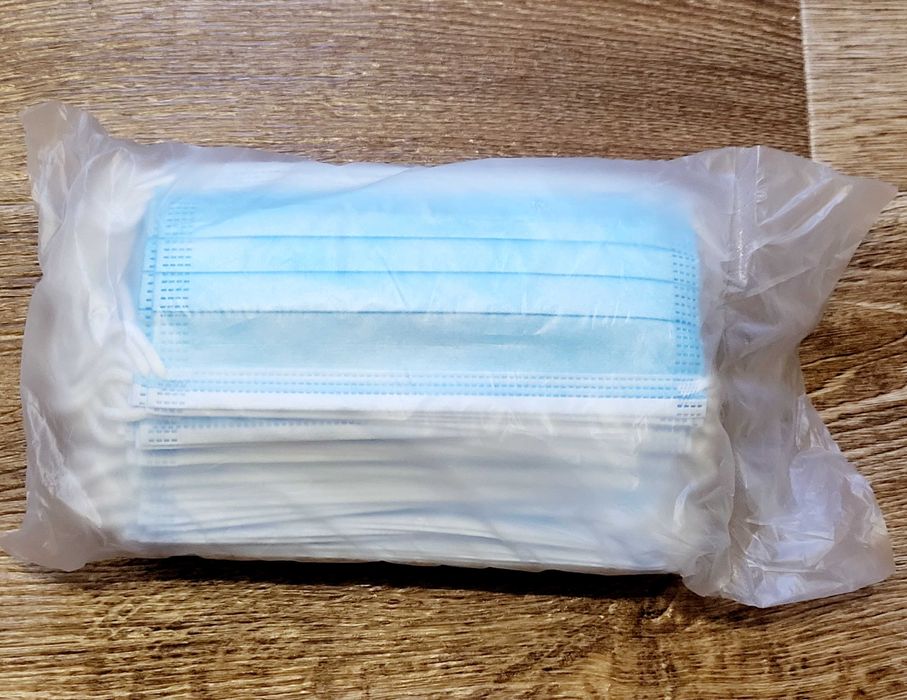Маска медична одноразова
