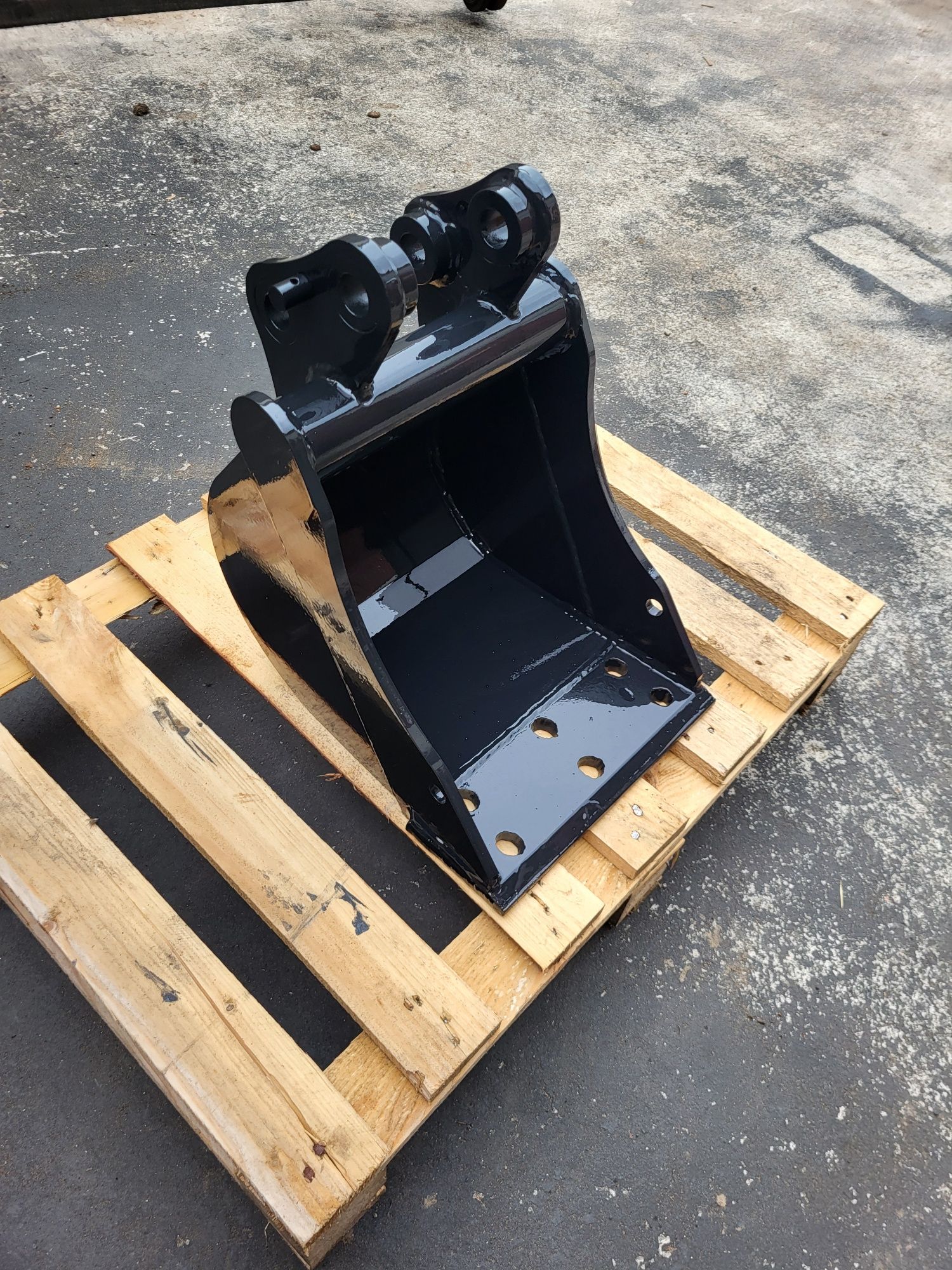 Łyżka kopiąca 30cm do minikoparki JCB 8014/8015/8016/8017/8018