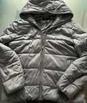 Anoraque cinzento