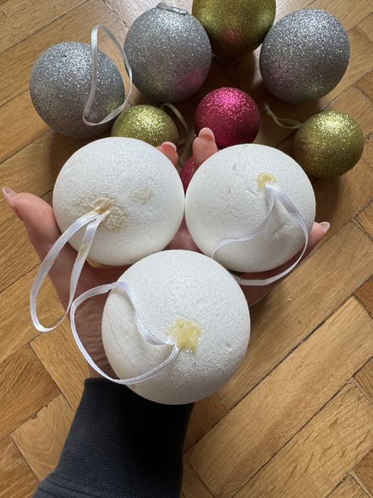 Zestaw brokatowych bombek / bombki