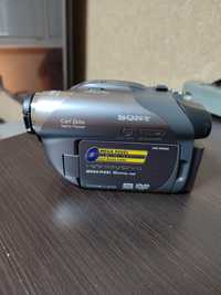 Продам видеокамеру Sony Handycam DCR-DVD205E