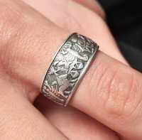Rytosztuka srebro ryt pierścionek srebrny stary prl główka z 3 zodiak