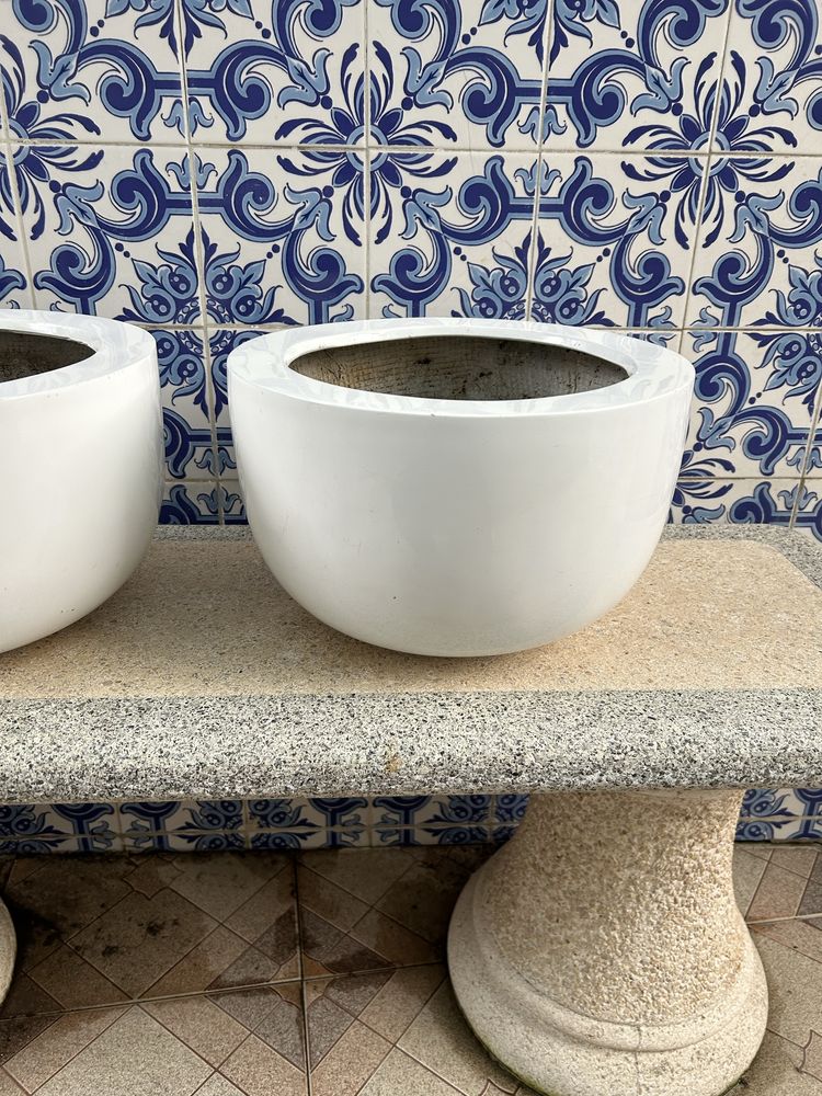 Vasos novos em resina