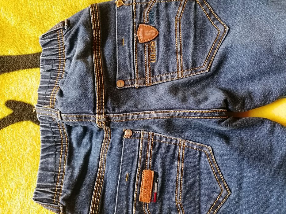 Dżinsy są ciepłe dla chłopca 116