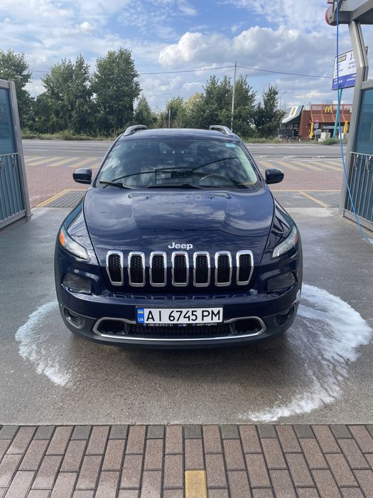 Продам jeep cherokee 2015 року випуску