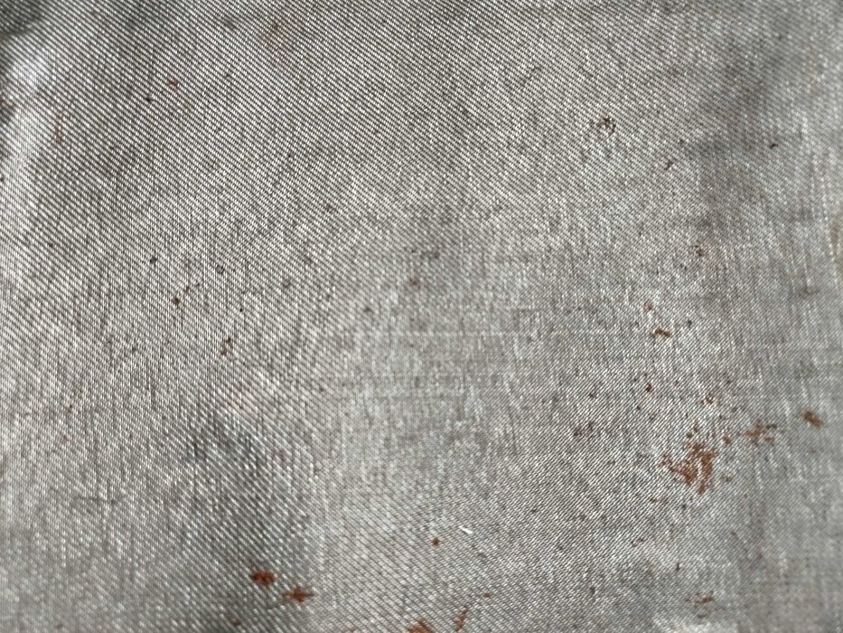 Сетка металическая очень мелкая. Для фильтрации химикатов  бензина.