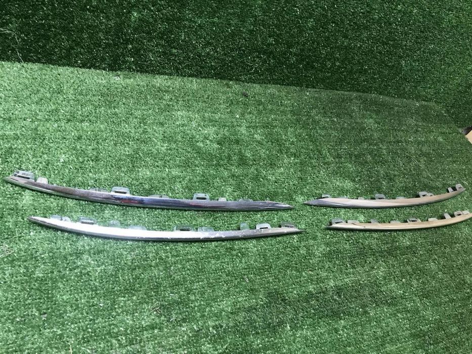 Хром вставки переднего бампера Mercedes Benz W447 V class Amg vito