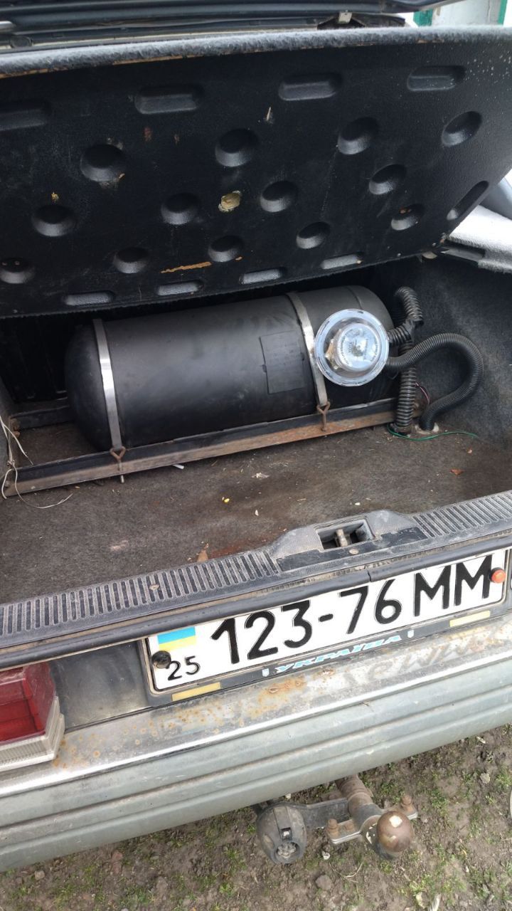 Автомобіль Рено 25