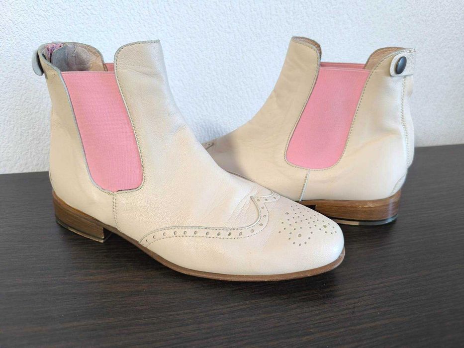 Шкіряні бежеві чоботи челсі з рожевими вставками, 40 розмір, italy