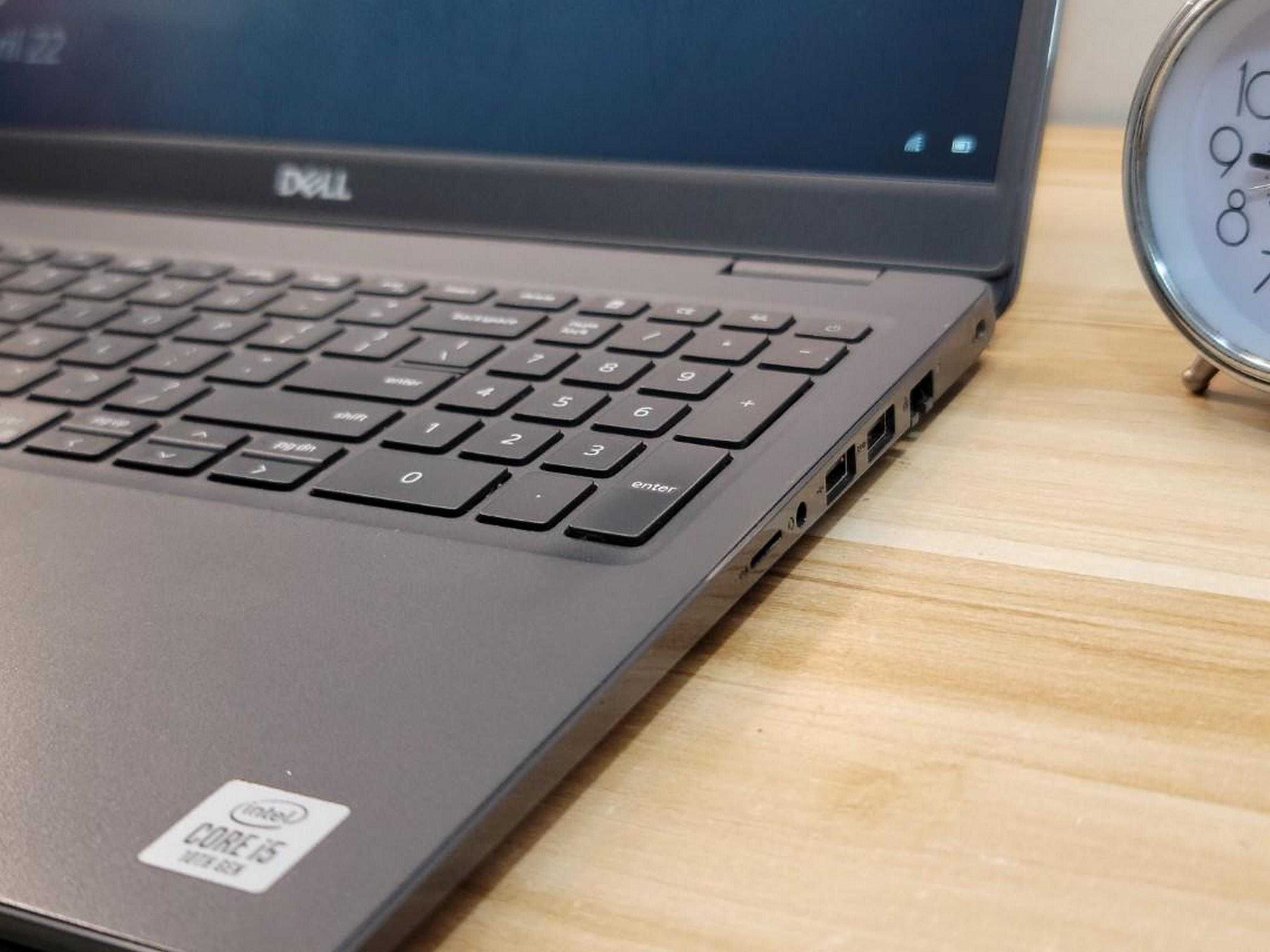 Dell Vostro 15.6" Octacore i5/8GB/256Nvme gama Profissional