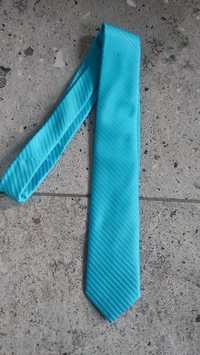 Błękitny turkusowy krawat