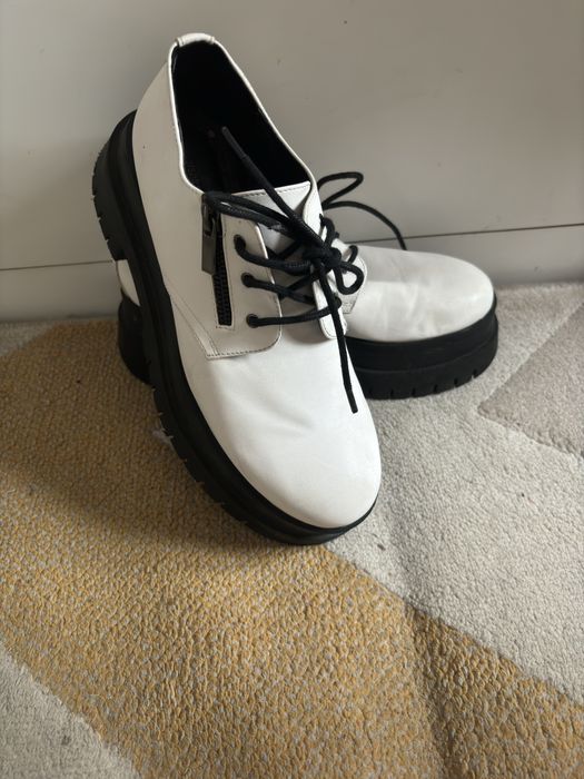 Polbuty , workery marki Bershka rozm 38